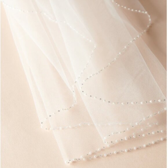 Light Ivory Dareth Colburn Pearl Edge Waltz Wedding Veil - Picture 5 of 5